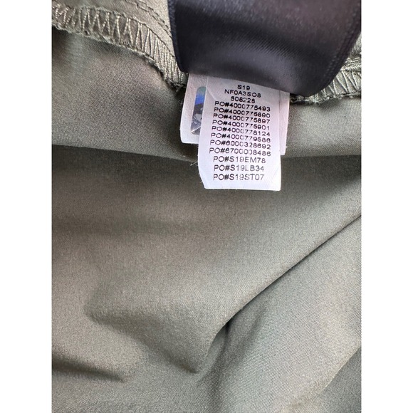 The‎ North Face Mens Convertible Zip Off Pants Green Size 40 Outdoor Hiking - Picture 13 of 16